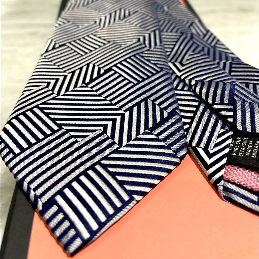 🔥ART DECO🔥✨💯AUTH LVMH THOMAS PINK STRIKING NAVY STACK GEOMETRIC MOTIF TIE